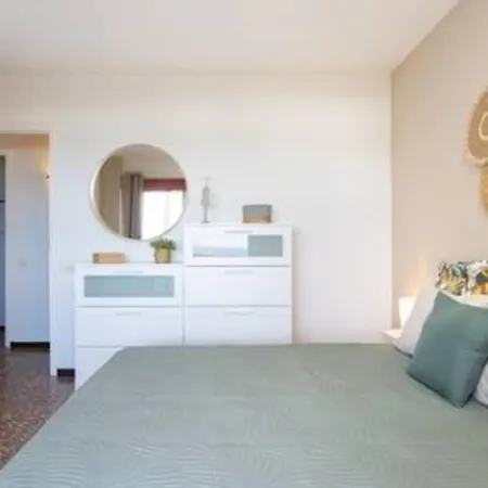 Апартаменты Coral Sunsent View *